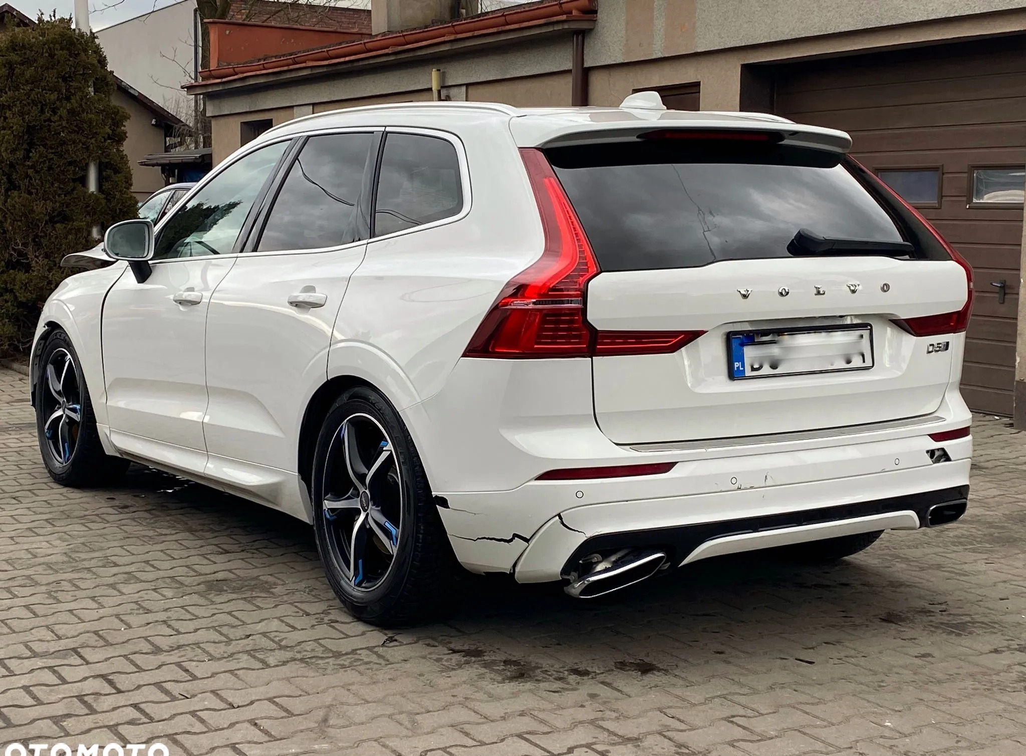 Volvo XC 60 cena 49900 przebieg: 250000, rok produkcji 2017 z Kosów Lacki małe 211